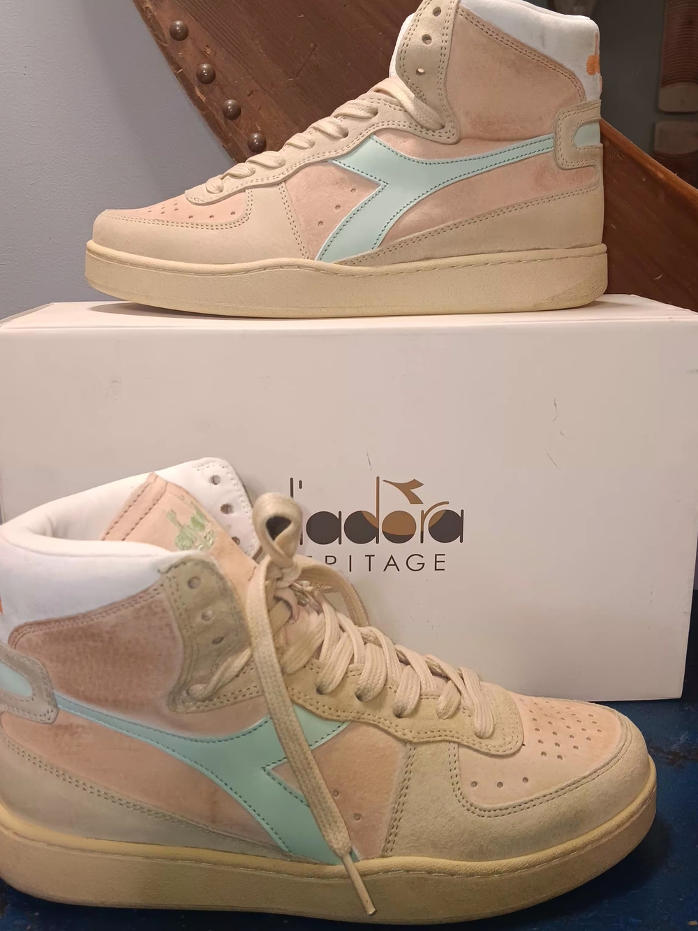 Diadora Heritage Women's High-Top Sneakers in Beige Mint